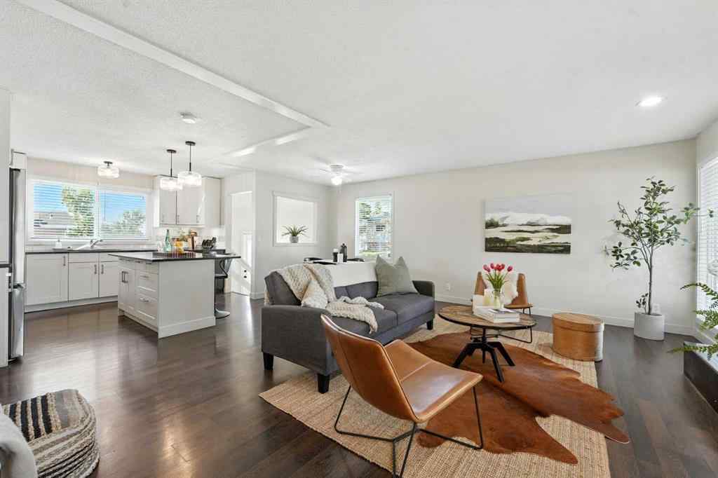 MLS® A2251194 - 207 Pinecrest Crescent NE in Pineridge Calgary, Residential