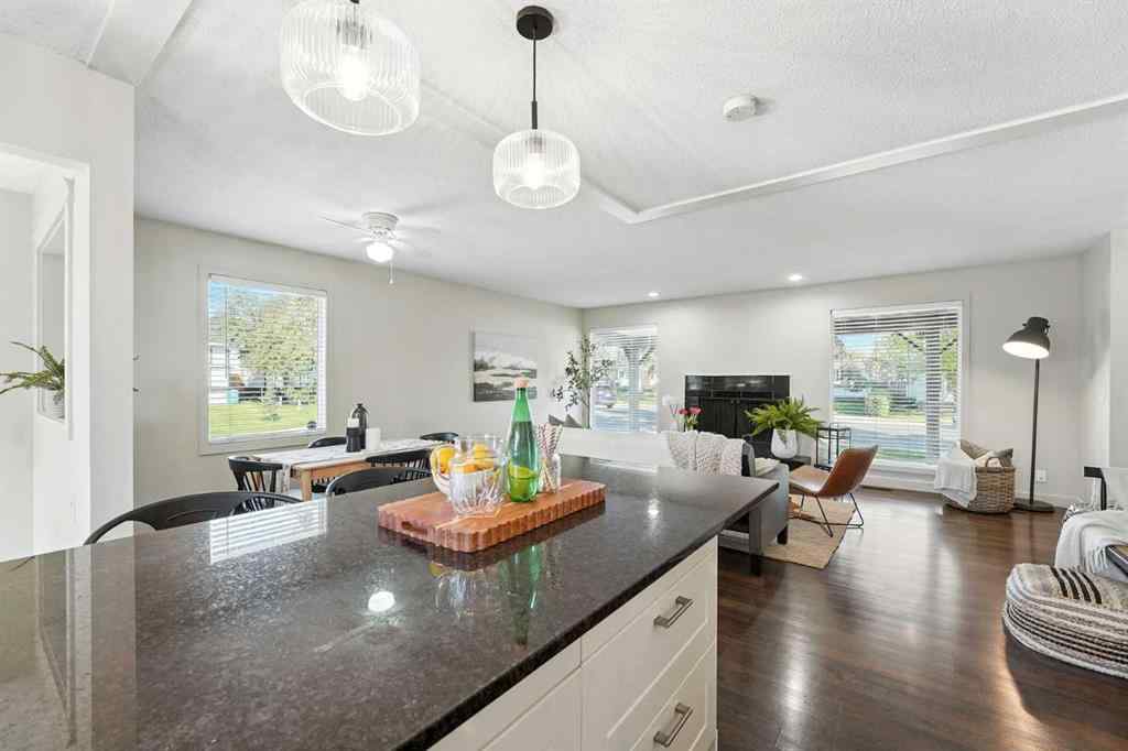 MLS® A2251194 - 207 Pinecrest Crescent NE in Pineridge Calgary, Residential