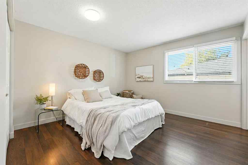 MLS® A2251194 - 207 Pinecrest Crescent NE in Pineridge Calgary, Residential