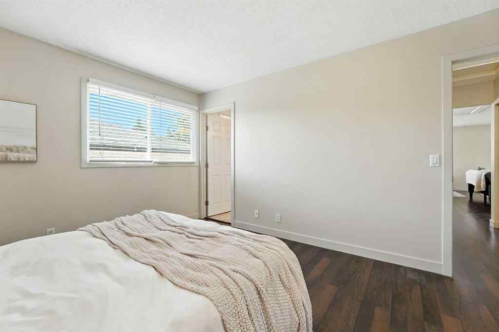 MLS® A2251194 - 207 Pinecrest Crescent NE in Pineridge Calgary, Residential