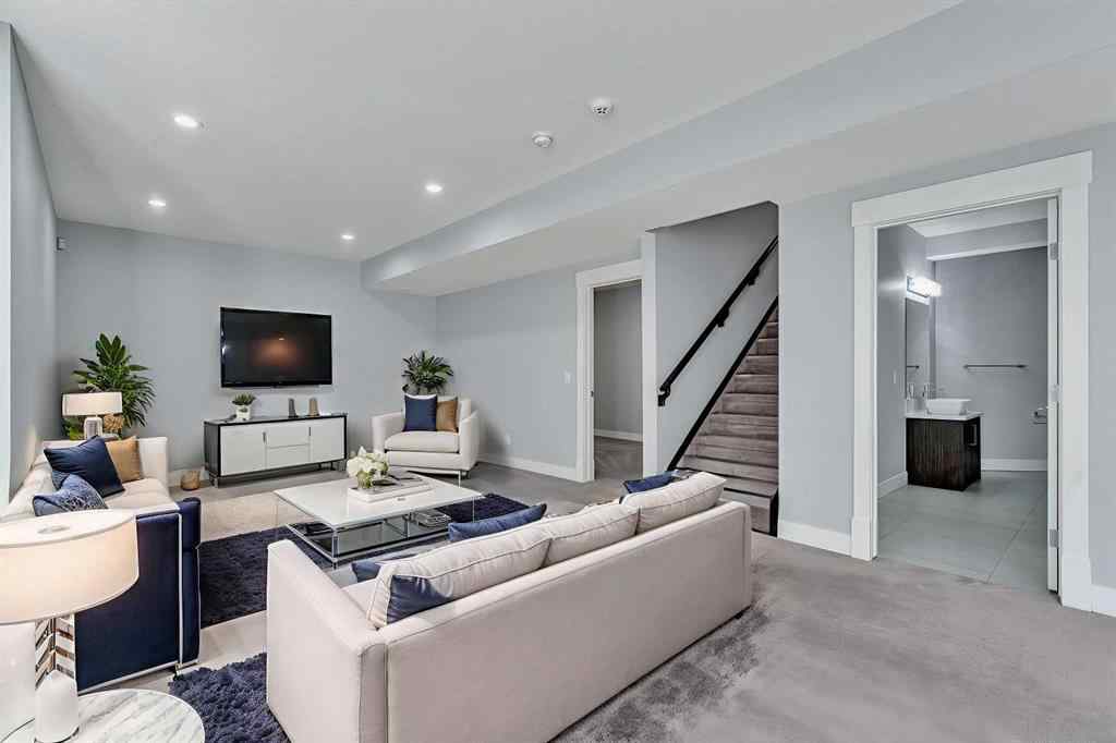 MLS® A2251198 - 197 Kinniburgh Circle  in Kinniburgh North Chestermere, Residential