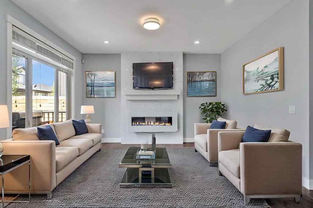 MLS® A2251198 - 197 Kinniburgh Circle  in Kinniburgh North Chestermere, Residential