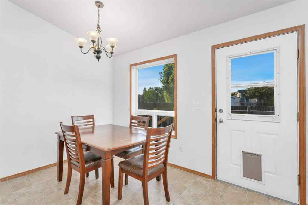MLS® A2251200 - 46 Lexington Close  in Lincoln Park Lacombe, Residential