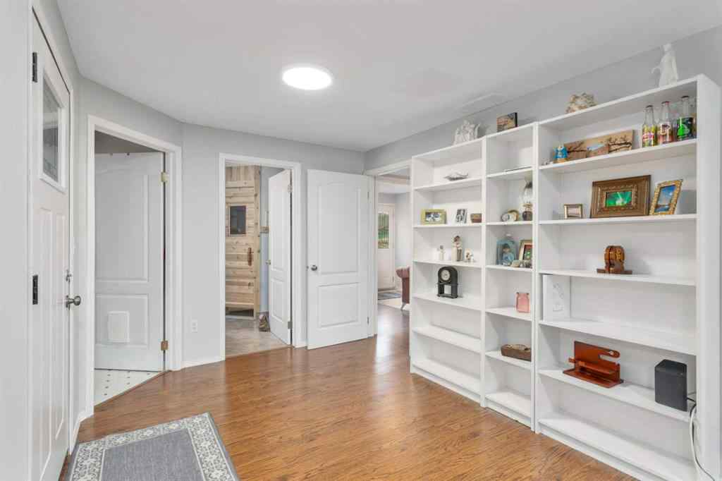 MLS® A2251200 - 46 Lexington Close  in Lincoln Park Lacombe, Residential