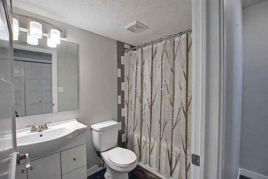 MLS® A2251208 - 93 Winston Place  in Harvest Meadows Blackfalds, Residential
