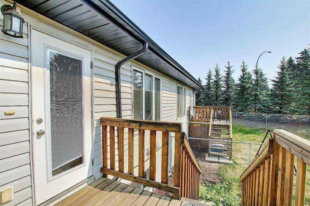 MLS® A2251208 - 93 Winston Place  in Harvest Meadows Blackfalds, Residential