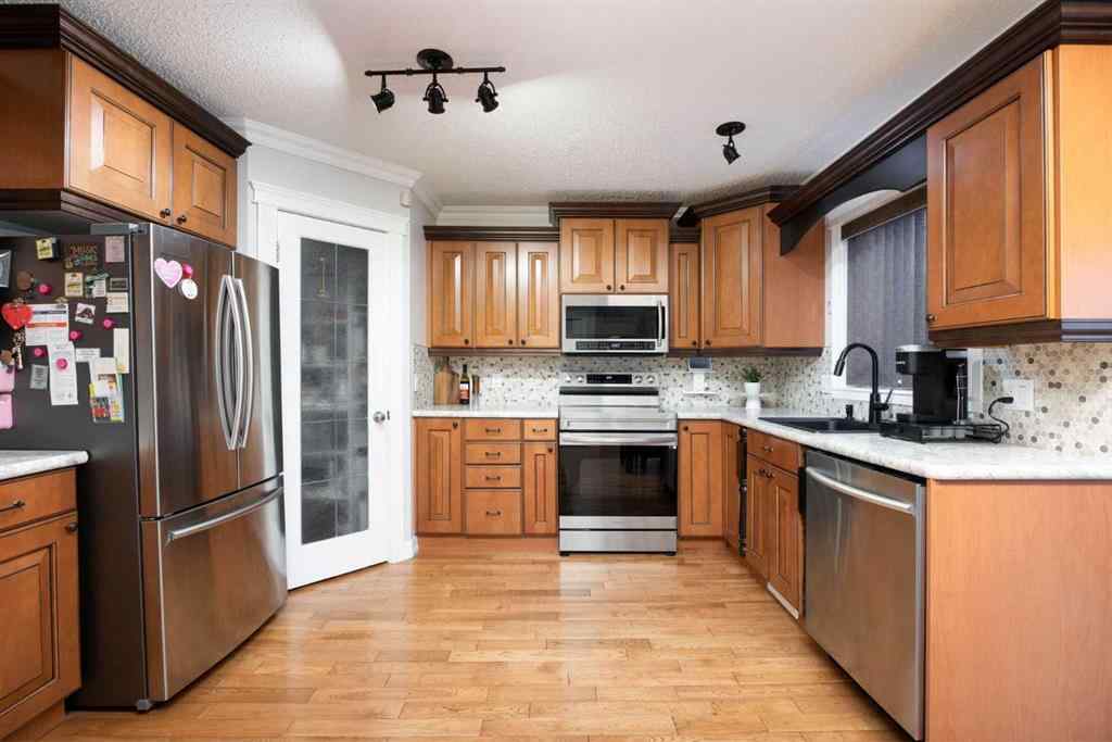 MLS® A2251211 - 122 Rattlepan Creek Crescent  in Timberlea Fort McMurray, Residential