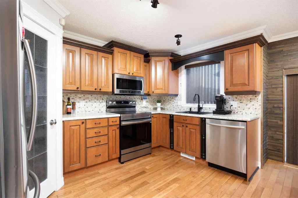 MLS® A2251211 - 122 Rattlepan Creek Crescent  in Timberlea Fort McMurray, Residential