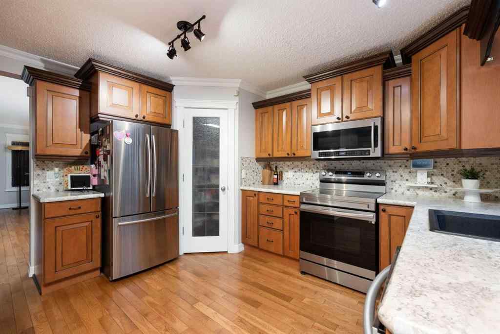 MLS® A2251211 - 122 Rattlepan Creek Crescent  in Timberlea Fort McMurray, Residential