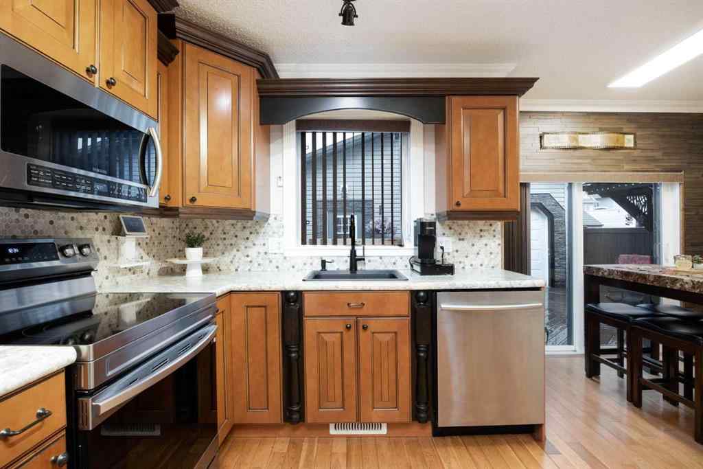 MLS® A2251211 - 122 Rattlepan Creek Crescent  in Timberlea Fort McMurray, Residential