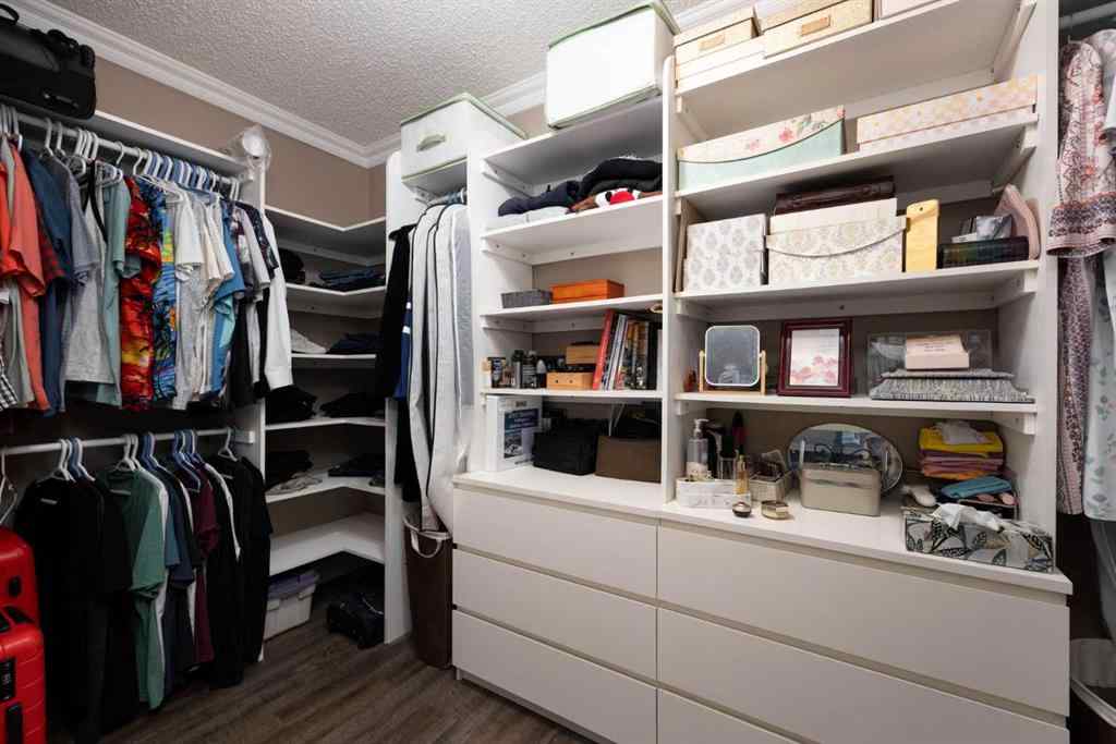 MLS® A2251211 - 122 Rattlepan Creek Crescent  in Timberlea Fort McMurray, Residential