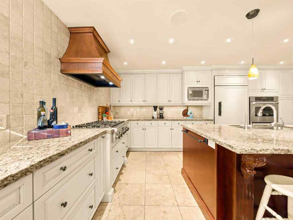 MLS® A2251218 - 2716 Carleton Street SW in Upper Mount Royal Calgary, Residential