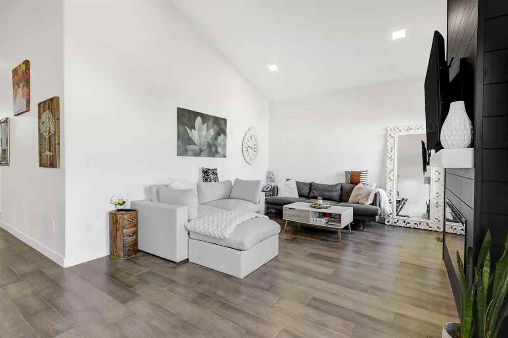 MLS® A2251221 - 7106 85A Street  in Signature Falls Grande Prairie, Residential