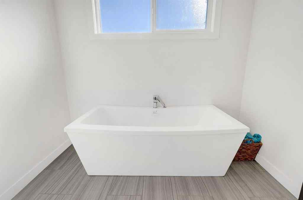 MLS® A2251221 - 7106 85A Street  in Signature Falls Grande Prairie, Residential