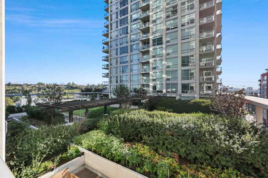 MLS® A2251222 - Unit #825 222 Riverfront Avenue SW in Chinatown Calgary, Residential