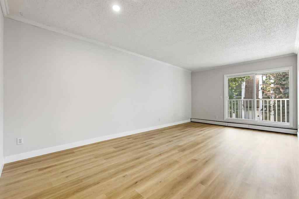 MLS® A2251225 - Unit #305 732 57 Avenue SW in Windsor Park Calgary, Residential