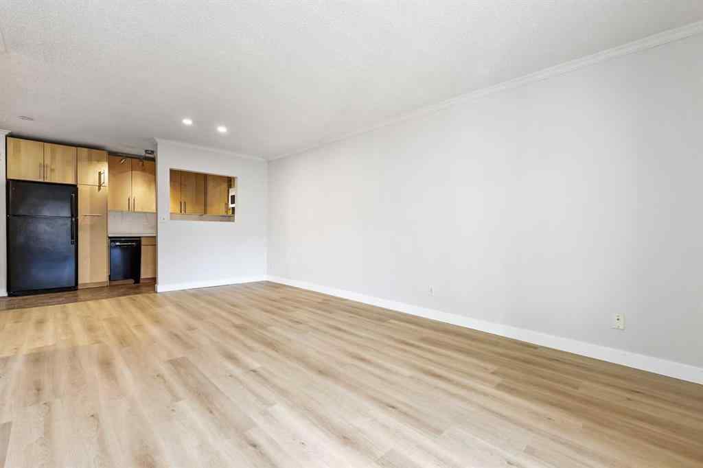 MLS® A2251225 - Unit #305 732 57 Avenue SW in Windsor Park Calgary, Residential