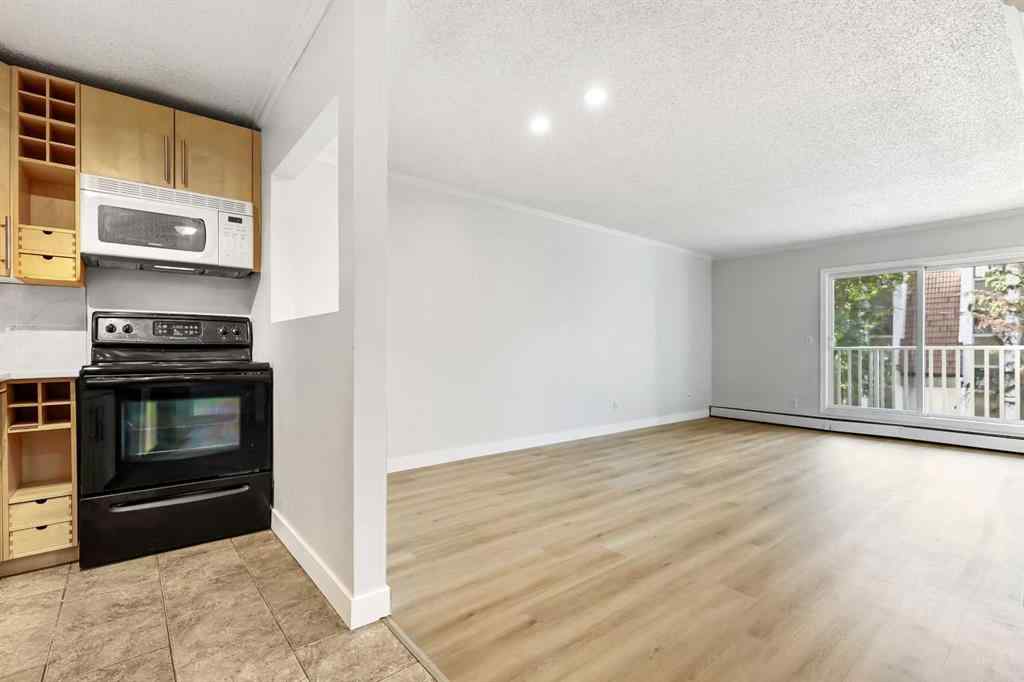 MLS® A2251225 - Unit #305 732 57 Avenue SW in Windsor Park Calgary, Residential