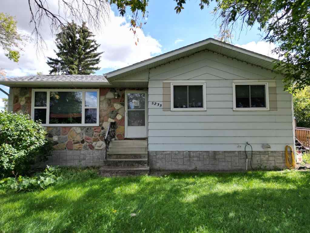 MLS® A2251228 - 5233 50 Street  in Daysland Daysland, Residential