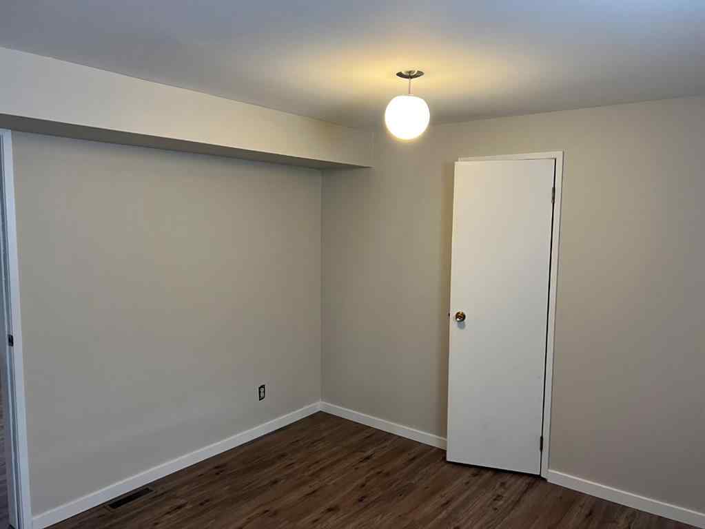 MLS® A2251228 - 5233 50 Street  in Daysland Daysland, Residential