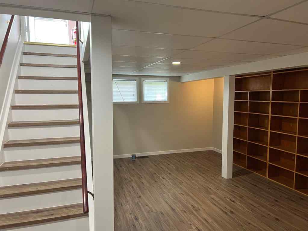 MLS® A2251228 - 5233 50 Street  in Daysland Daysland, Residential