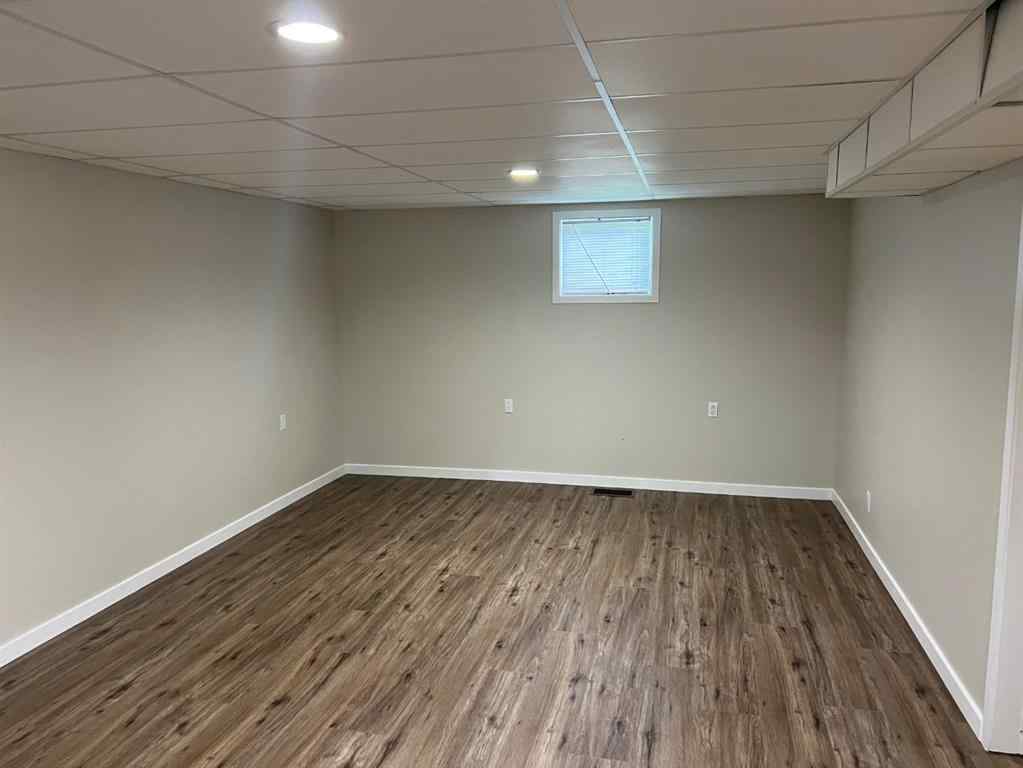 MLS® A2251228 - 5233 50 Street  in Daysland Daysland, Residential