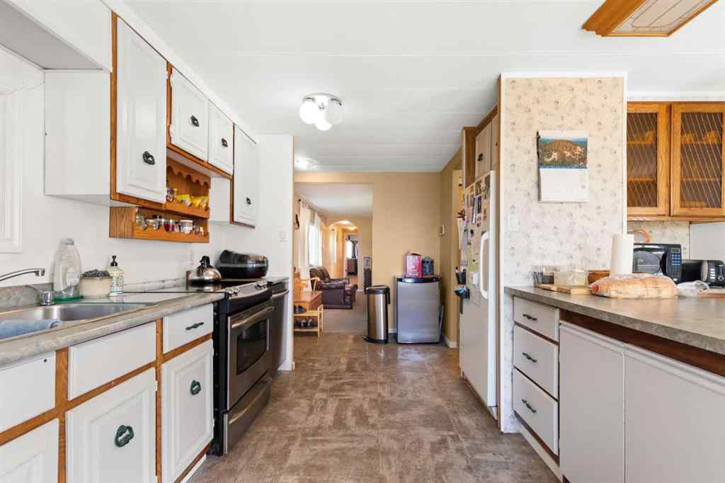 MLS® A2251231 - 428 6 Street  in NONE Suffield, Residential