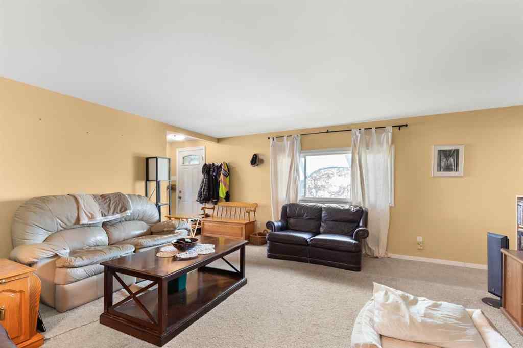 MLS® A2251231 - 428 6 Street  in NONE Suffield, Residential