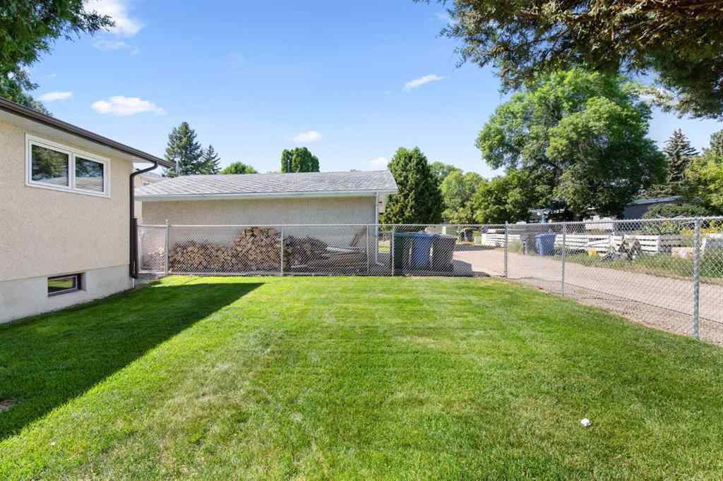 MLS® A2251244 - 1804 17 Street SE in Crestwood-Norwood Medicine Hat, Residential