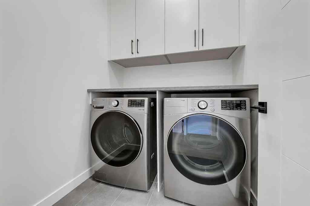 MLS® A2251245 - 910 15 Avenue NE in Renfrew Calgary, Residential