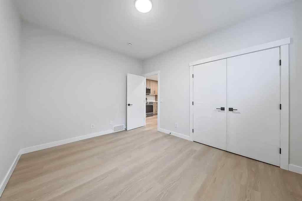 MLS® A2251245 - 910 15 Avenue NE in Renfrew Calgary, Residential