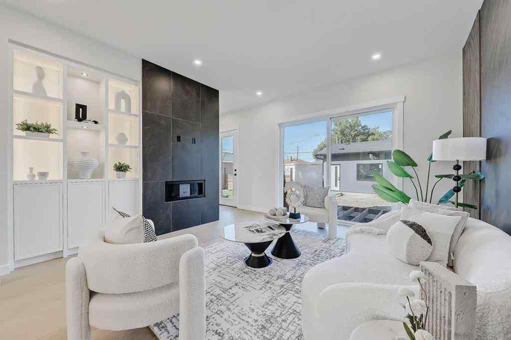 MLS® A2251245 - 910 15 Avenue NE in Renfrew Calgary, Residential