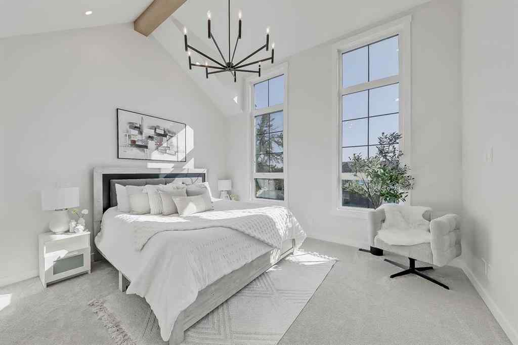 MLS® A2251245 - 910 15 Avenue NE in Renfrew Calgary, Residential