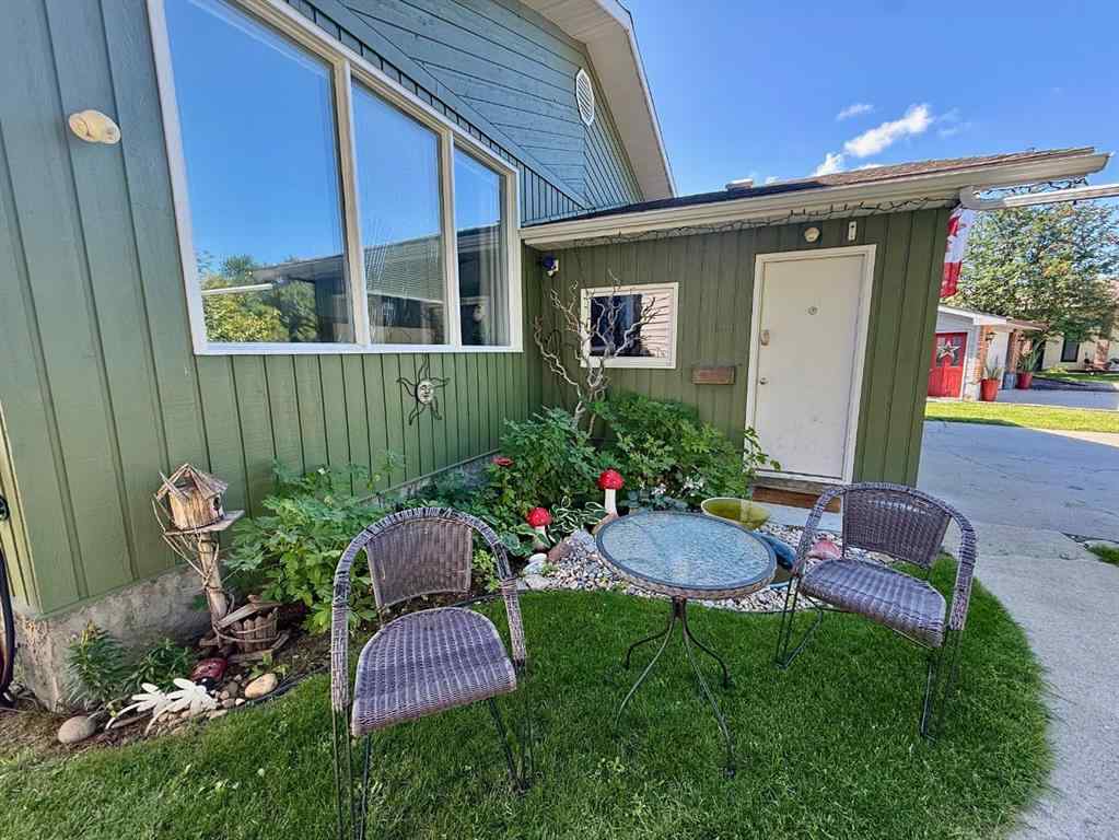 MLS® A2251249 - 807 8 Avenue SE in Emerson Lake Estates High River, Residential