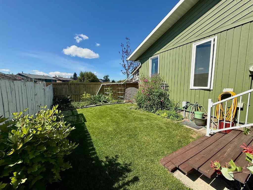 MLS® A2251249 - 807 8 Avenue SE in Emerson Lake Estates High River, Residential