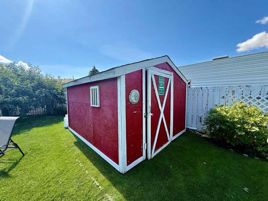 MLS® A2251249 - 807 8 Avenue SE in Emerson Lake Estates High River, Residential