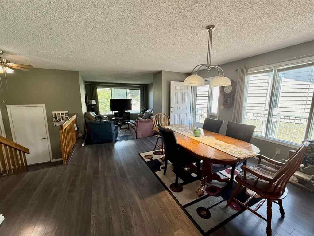 MLS® A2251249 - 807 8 Avenue SE in Emerson Lake Estates High River, Residential