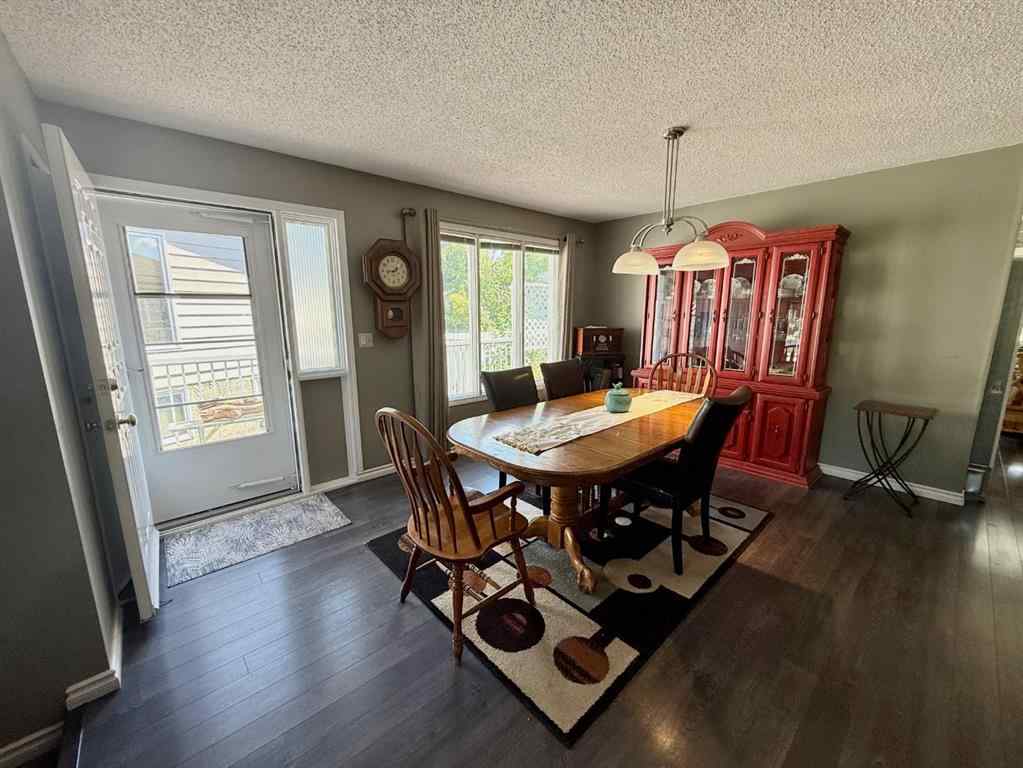 MLS® A2251249 - 807 8 Avenue SE in Emerson Lake Estates High River, Residential