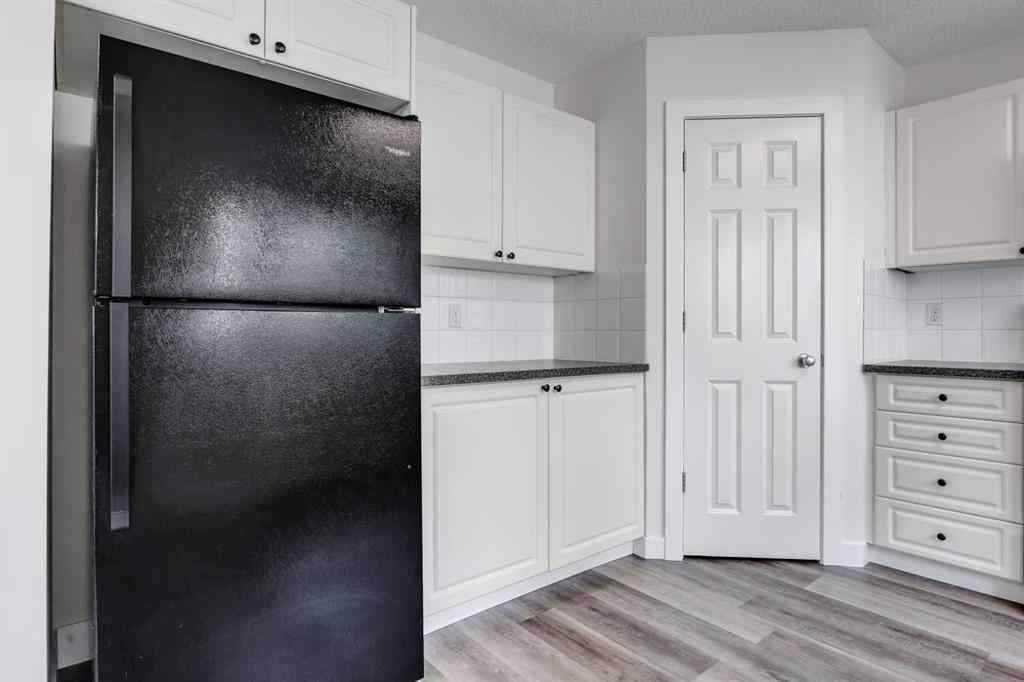 MLS® A2251268 - 9 Sandarac Way NW in Sandstone Valley Calgary, Residential
