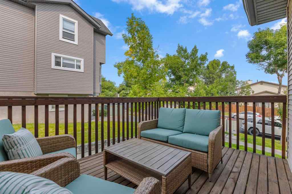 MLS® A2251268 - 9 Sandarac Way NW in Sandstone Valley Calgary, Residential