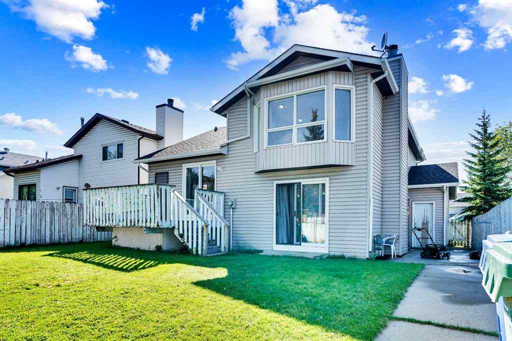 MLS® A2251270 - 4630 43 Street NE in Whitehorn Calgary, Residential