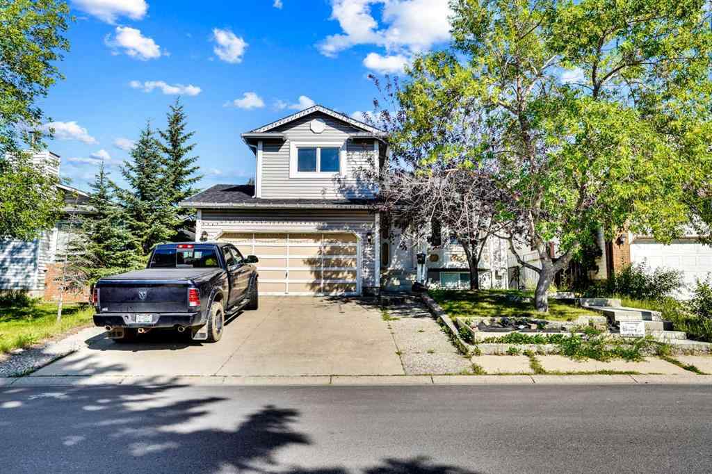 MLS® A2251270 - 4630 43 Street NE in Whitehorn Calgary, Residential