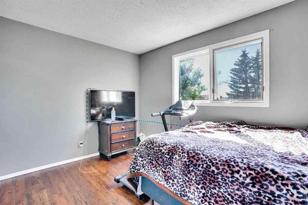MLS® A2251270 - 4630 43 Street NE in Whitehorn Calgary, Residential