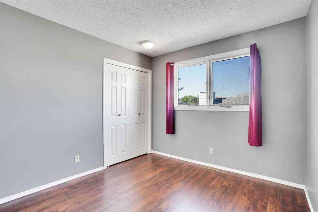 MLS® A2251270 - 4630 43 Street NE in Whitehorn Calgary, Residential