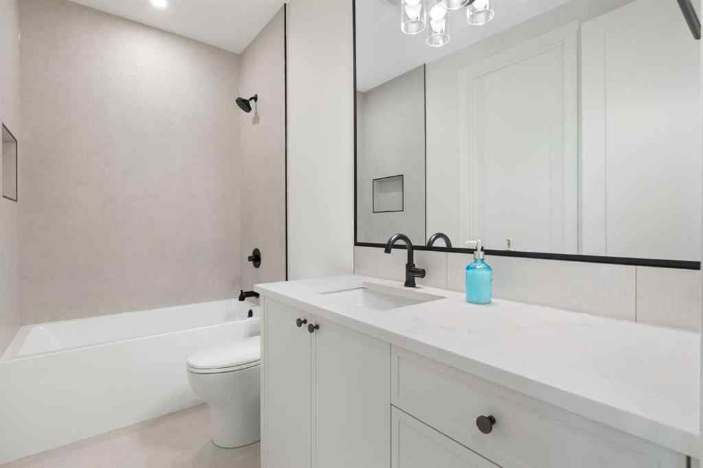 MLS® A2251276 - 2006 41 Avenue SW in Altadore Calgary, Residential