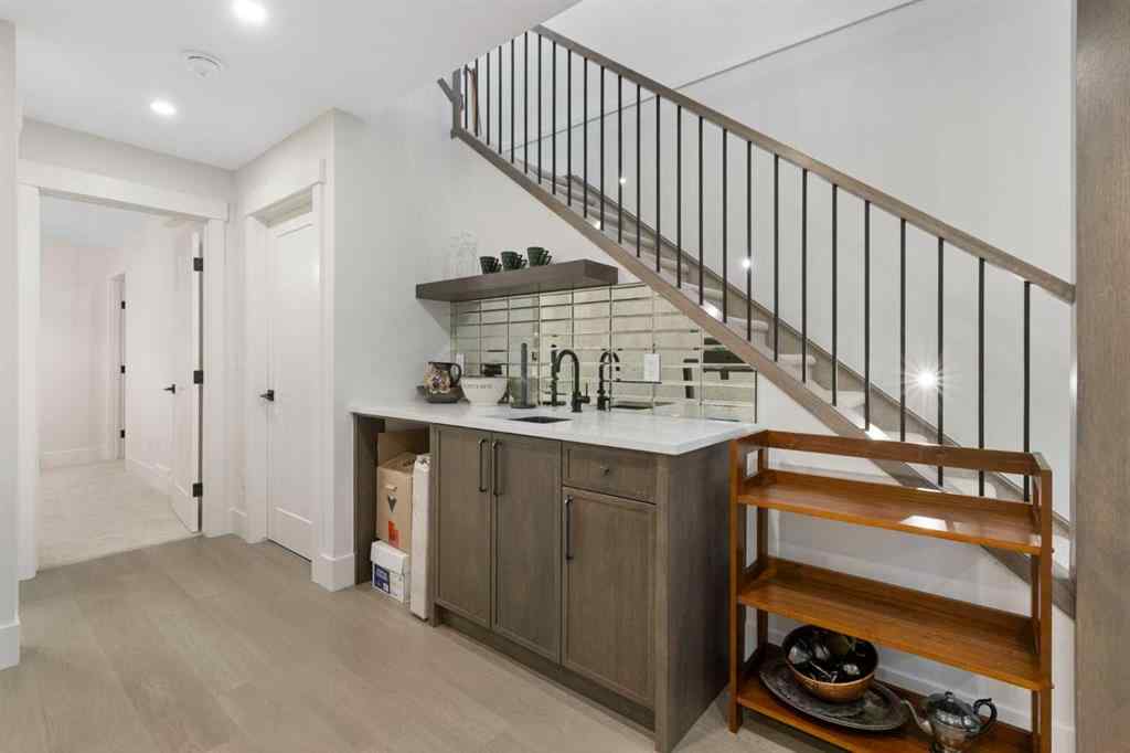 MLS® A2251276 - 2006 41 Avenue SW in Altadore Calgary, Residential