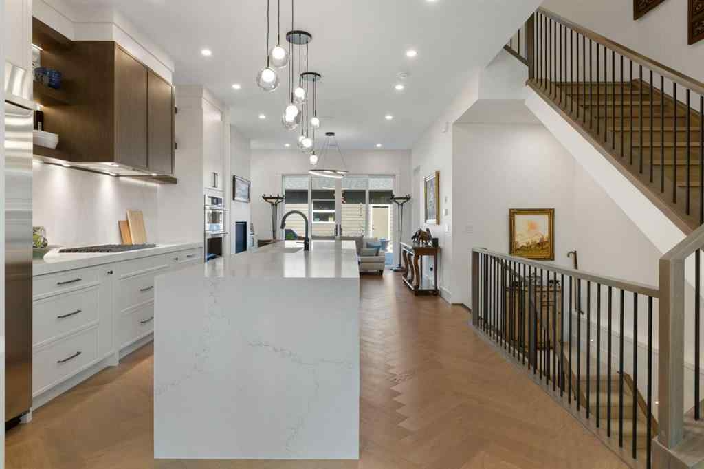 MLS® A2251276 - 2006 41 Avenue SW in Altadore Calgary, Residential