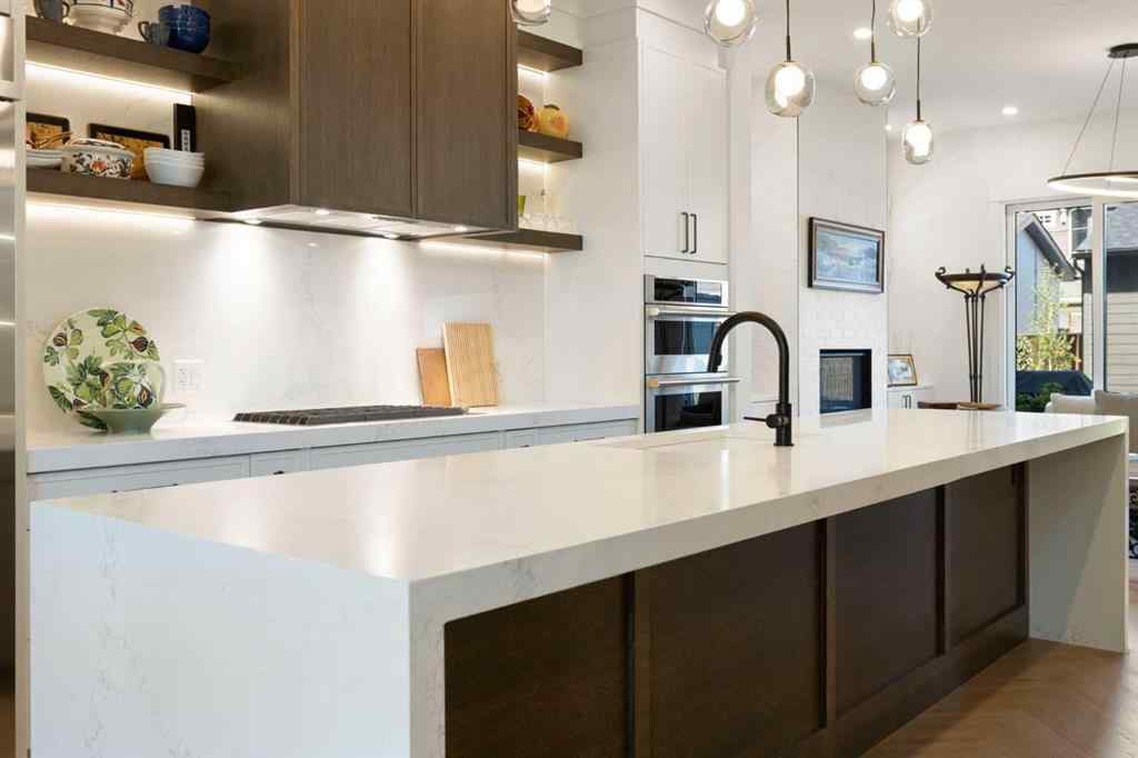 MLS® A2251276 - 2006 41 Avenue SW in Altadore Calgary, Residential