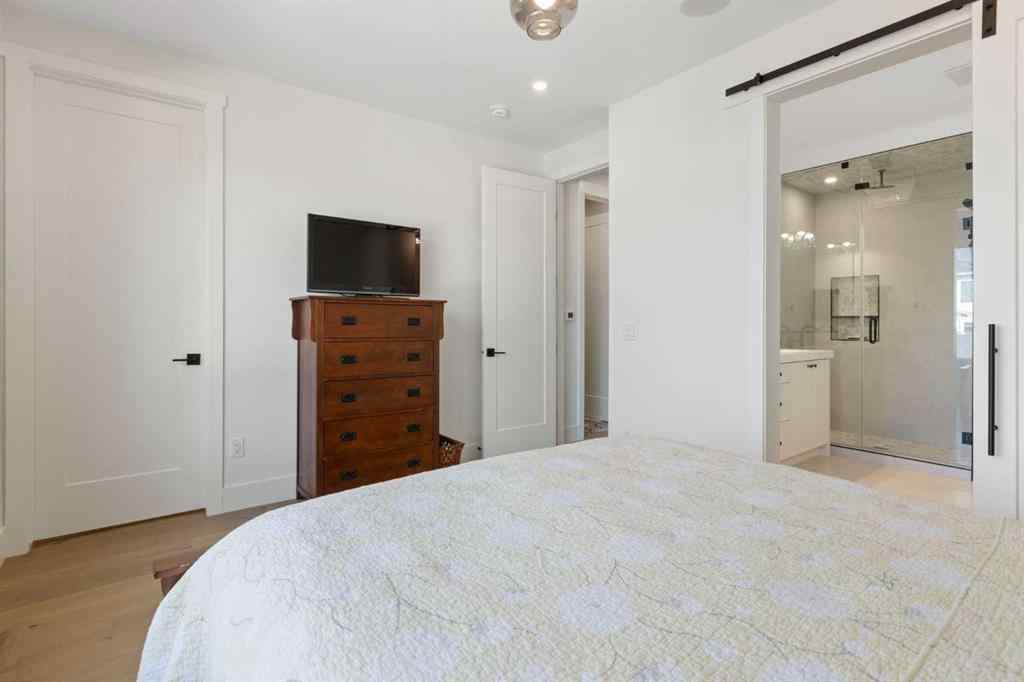 MLS® A2251276 - 2006 41 Avenue SW in Altadore Calgary, Residential