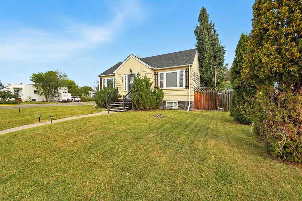 MLS® A2251277 - 5120 48 Avenue  in Central Ponoka Ponoka, Residential